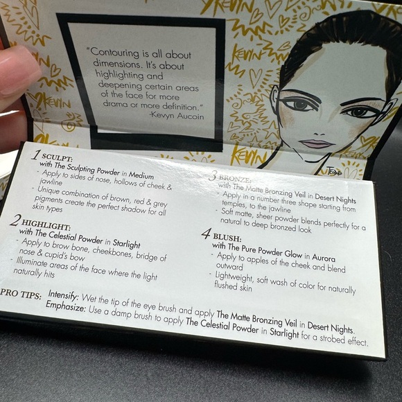 Kevyn Aucoin The Contour Palette - 4-in-1 Face Essentials-see flaw in pic - Picture 5 of 12